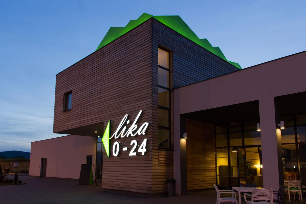 Hotel Lika Sjever Brinje Екстер'єр фото