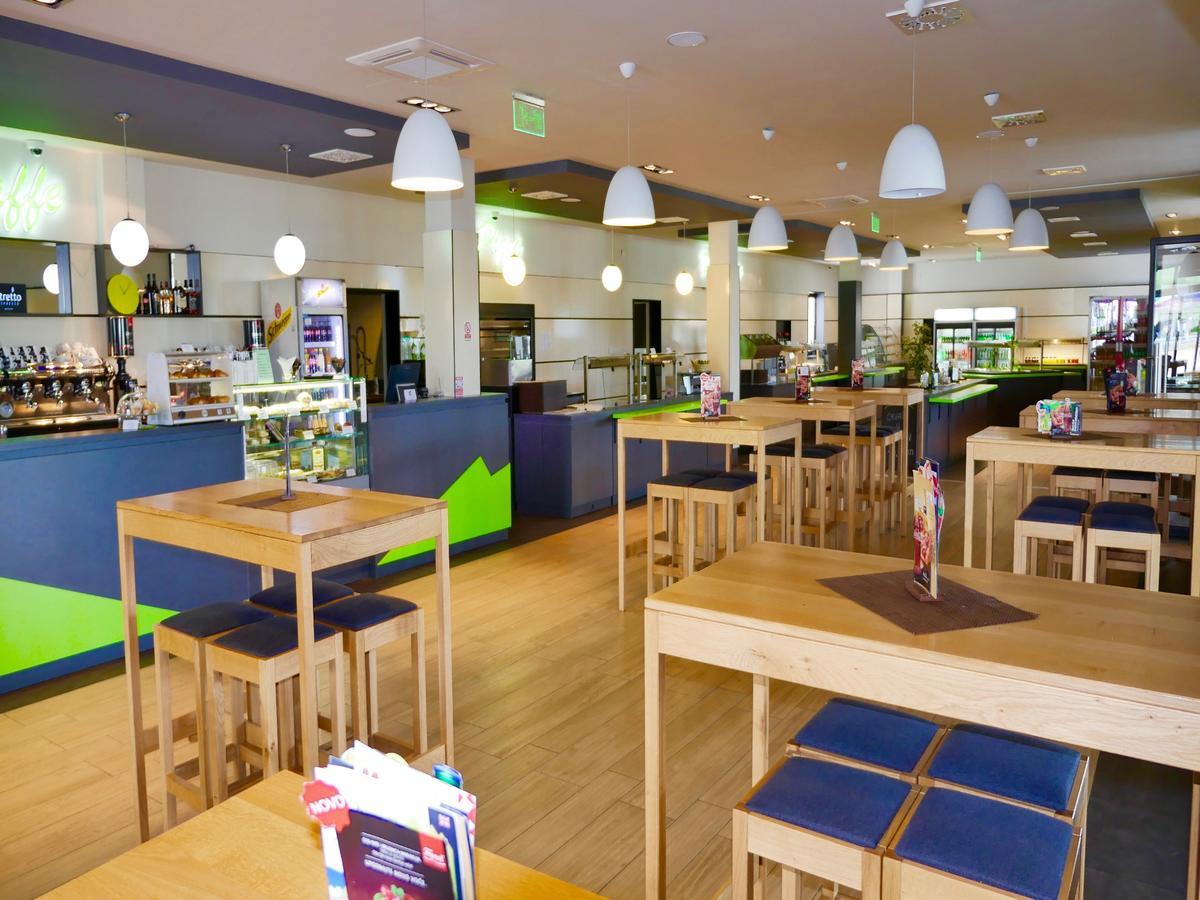 Hotel Lika Sjever Brinje Екстер'єр фото